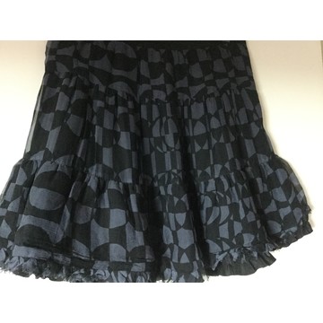Onyx (Black) ruffle legging, size 10 by Matilda Jane – Caroline's Resale  Closet
