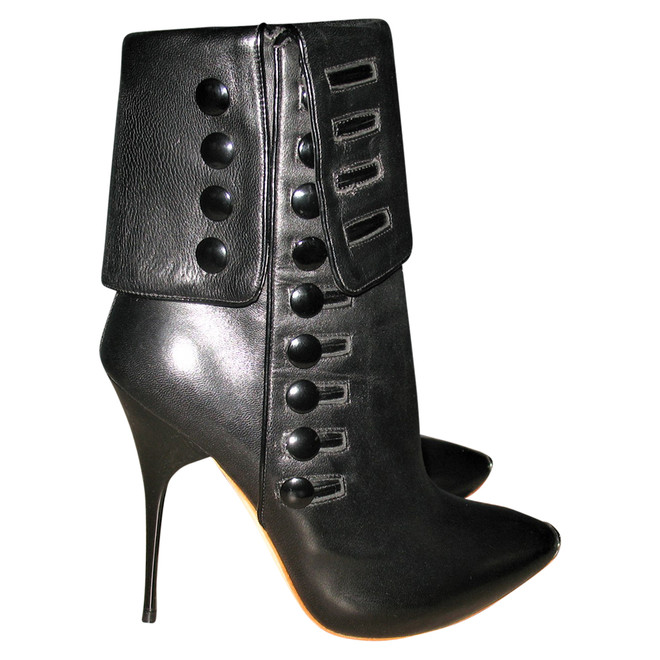 Alexander McQueen Laarzen | The Next Closet Alexander McQueen Laarzen | The Next Closet