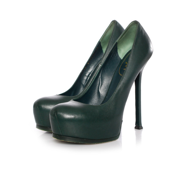 green leather Saint Laurent heels | The Next Closet