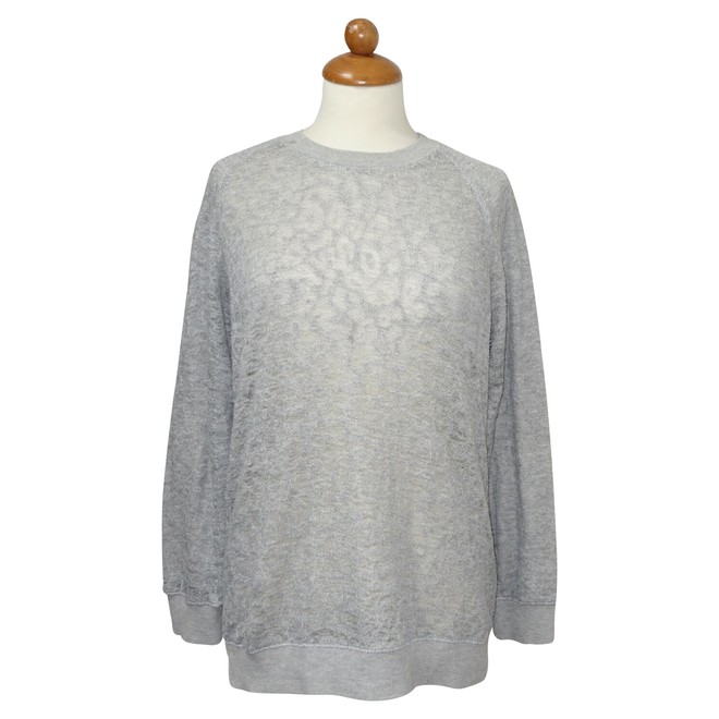 Iro Trui | The Next Closet Iro Trui | The Next Closet