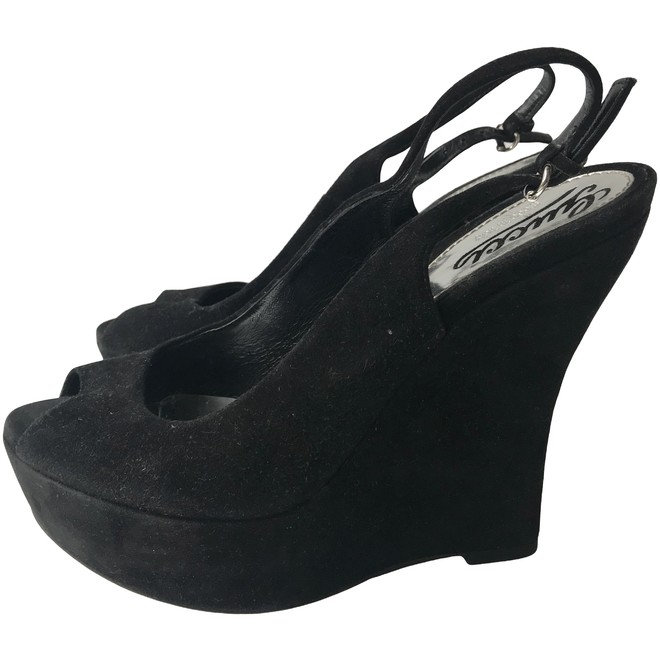 black gucci wedges