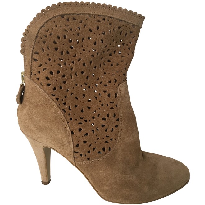 Caroline Biss Ankle boots | The Next Closet Caroline Biss Ankle boots | The Next Closet