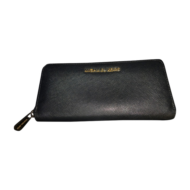 black michael kors wallet