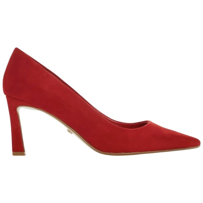 red heels dune