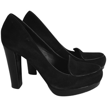 Calvin klein clearance platform pumps