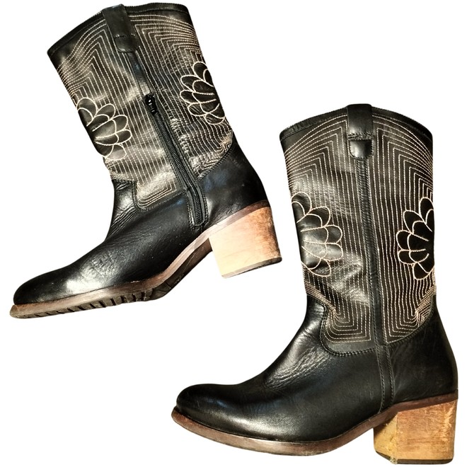 Mid Shaft Embroidered Western Boot / Egret - Seletti Concept Store