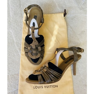 Vintage & second hand Louis Vuitton sandals