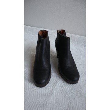 Maison forte ivan chelsea best sale leather boot