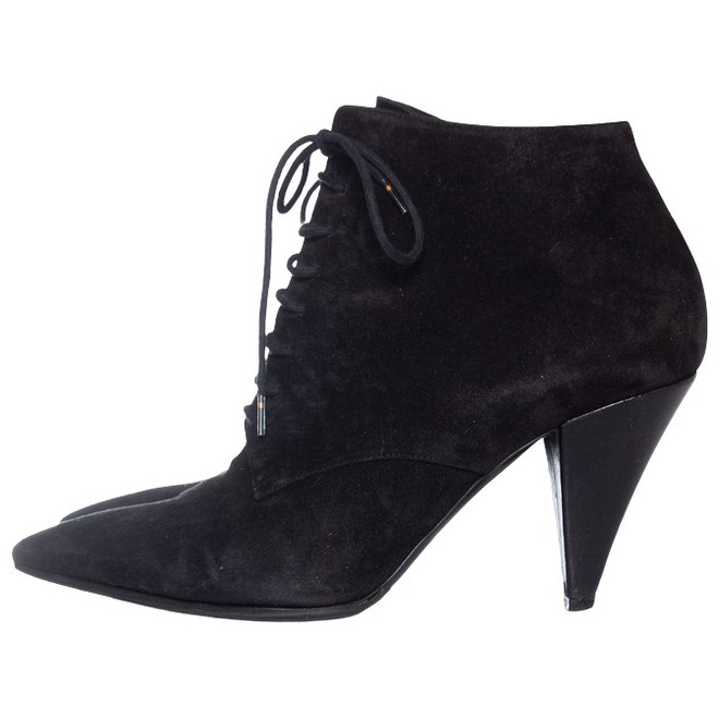 NICOLETTE Black Leather Pointed Toe Ankle Bootie