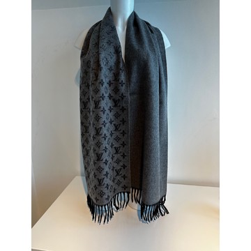 Louis Vuitton Monogram Gradient Scarf Grey Wool