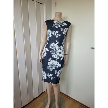 Second hand phase on sale eight dresses sale