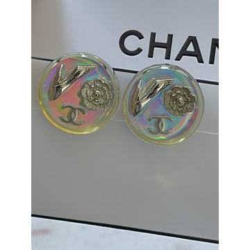 Vintage & second hand Chanel earrings
