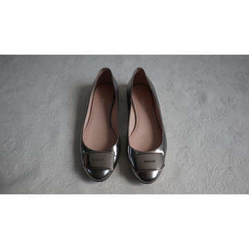 Vintage & second hand Bally loafers | The Next Closet