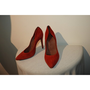Vintage & second hand designer heels